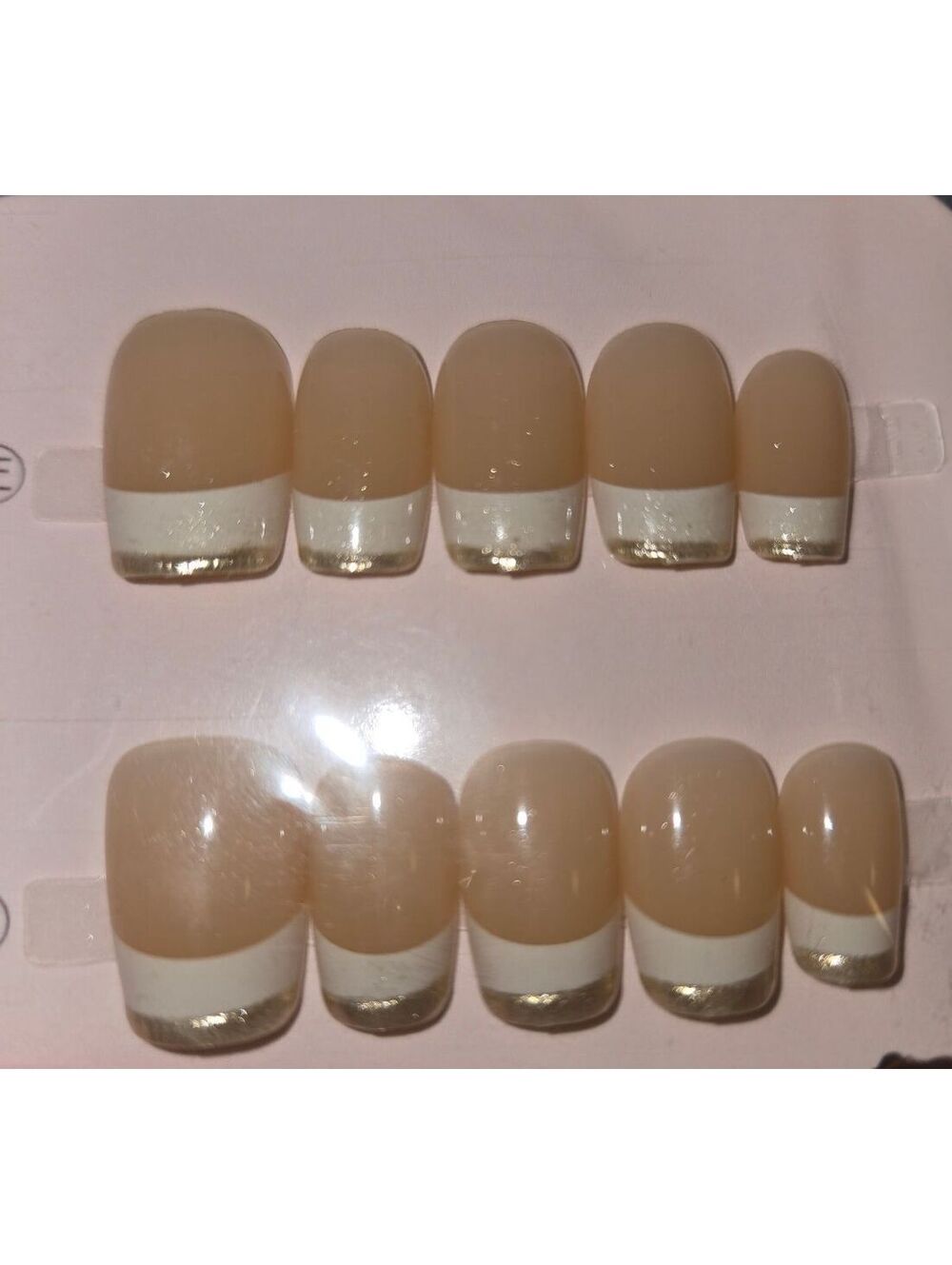 Set of Artificial Press-On Nails with Nude and White French Tip Design